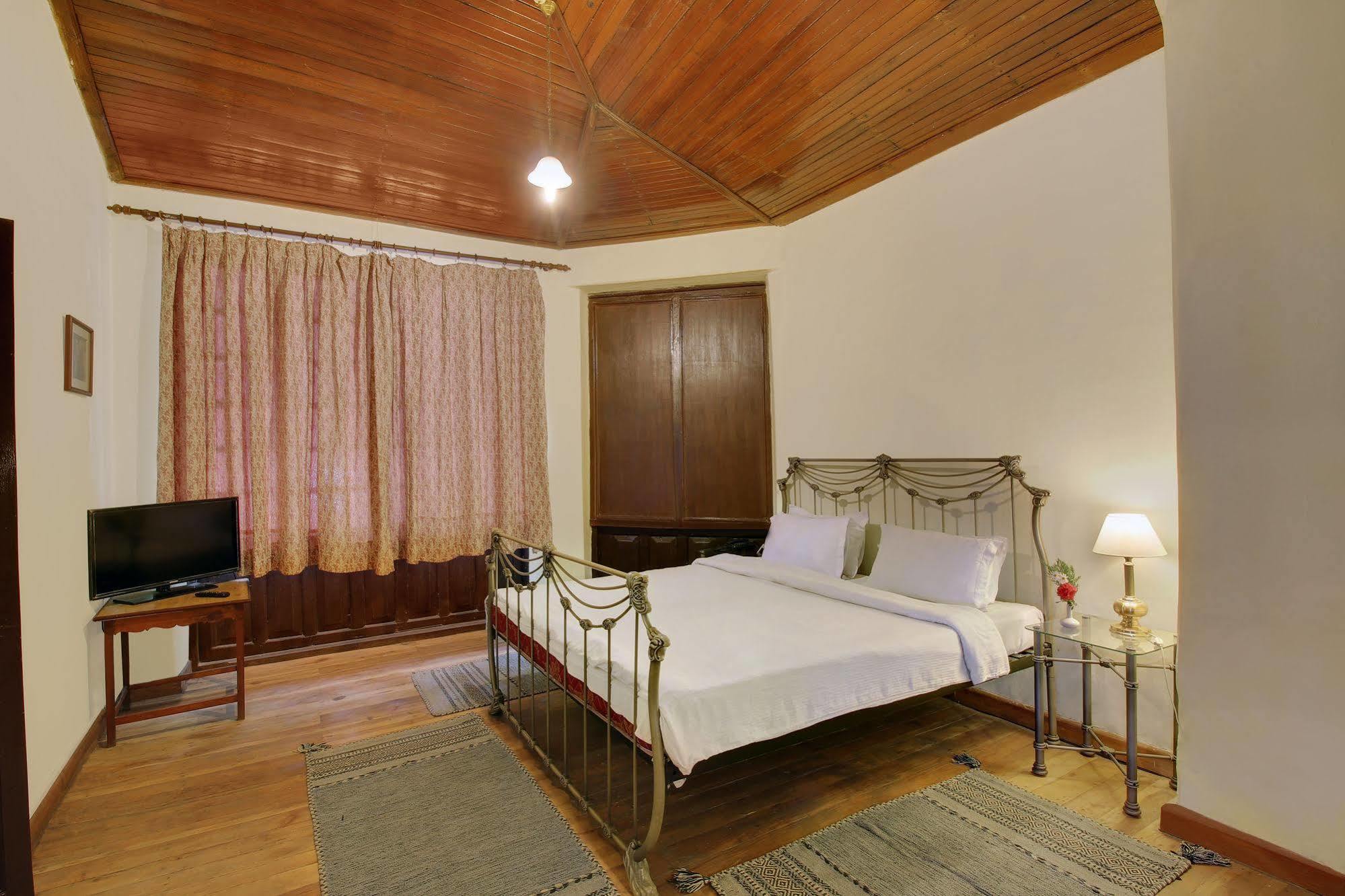 เชฟรอนแฟร์เฮเว่น Hotel ไนนิตาล ภายนอก รูปภาพ