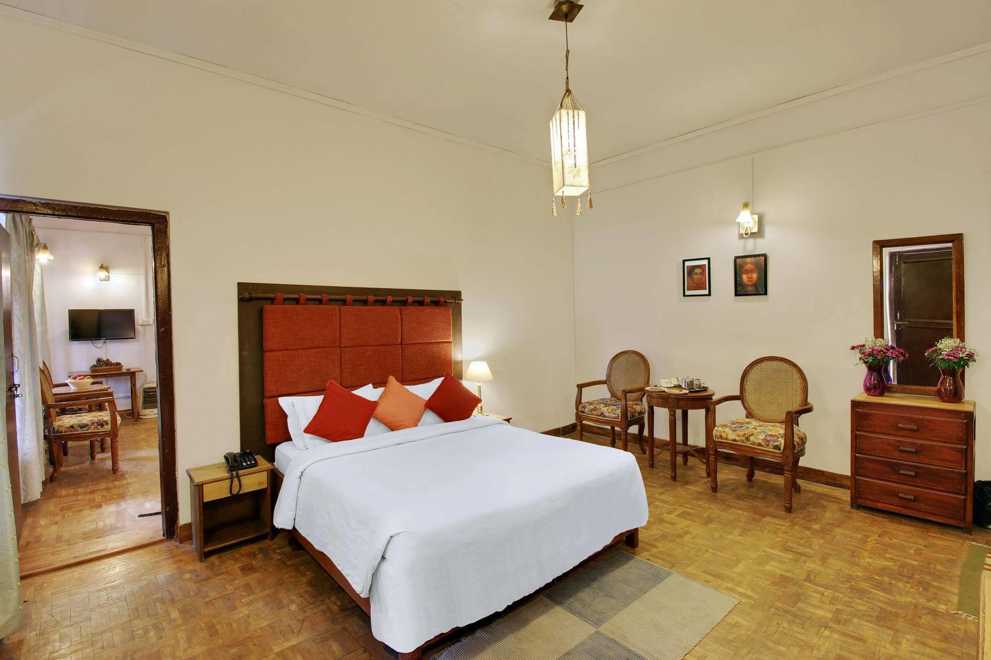 เชฟรอนแฟร์เฮเว่น Hotel ไนนิตาล ภายนอก รูปภาพ