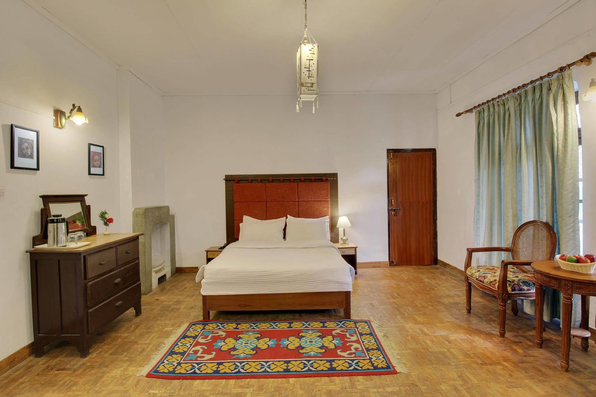 เชฟรอนแฟร์เฮเว่น Hotel ไนนิตาล ภายนอก รูปภาพ